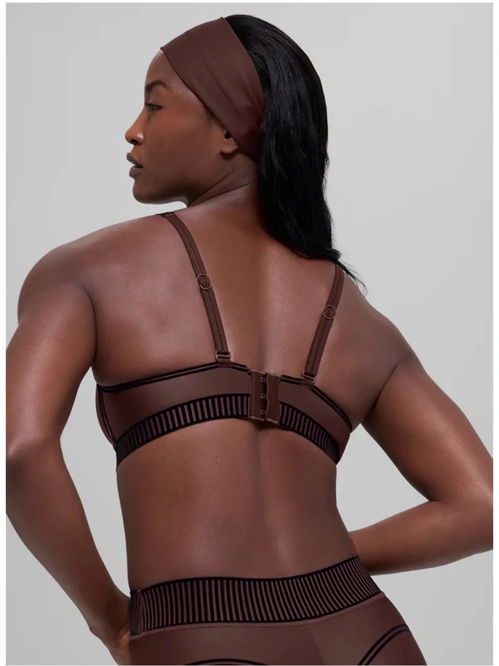 Alo Airlift Line up bra